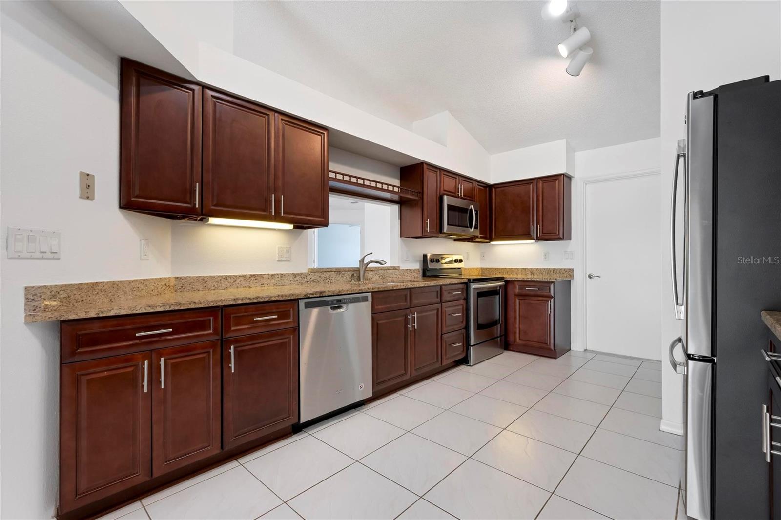 5368 KELLY DR #17, SARASOTA, FL, 34233