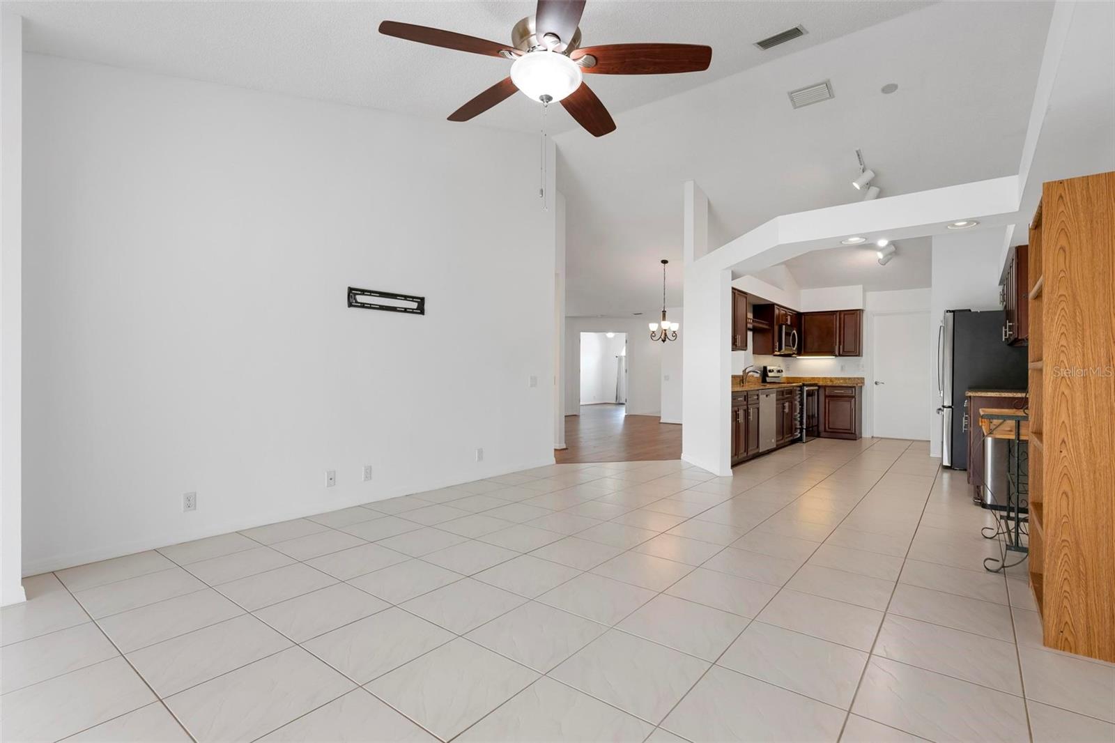 5368 KELLY DR #17, SARASOTA, FL, 34233