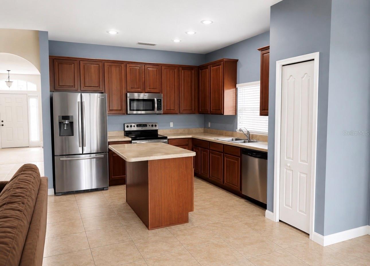2244 VICTORIA FALLS DR, ORLANDO, FL, 32824