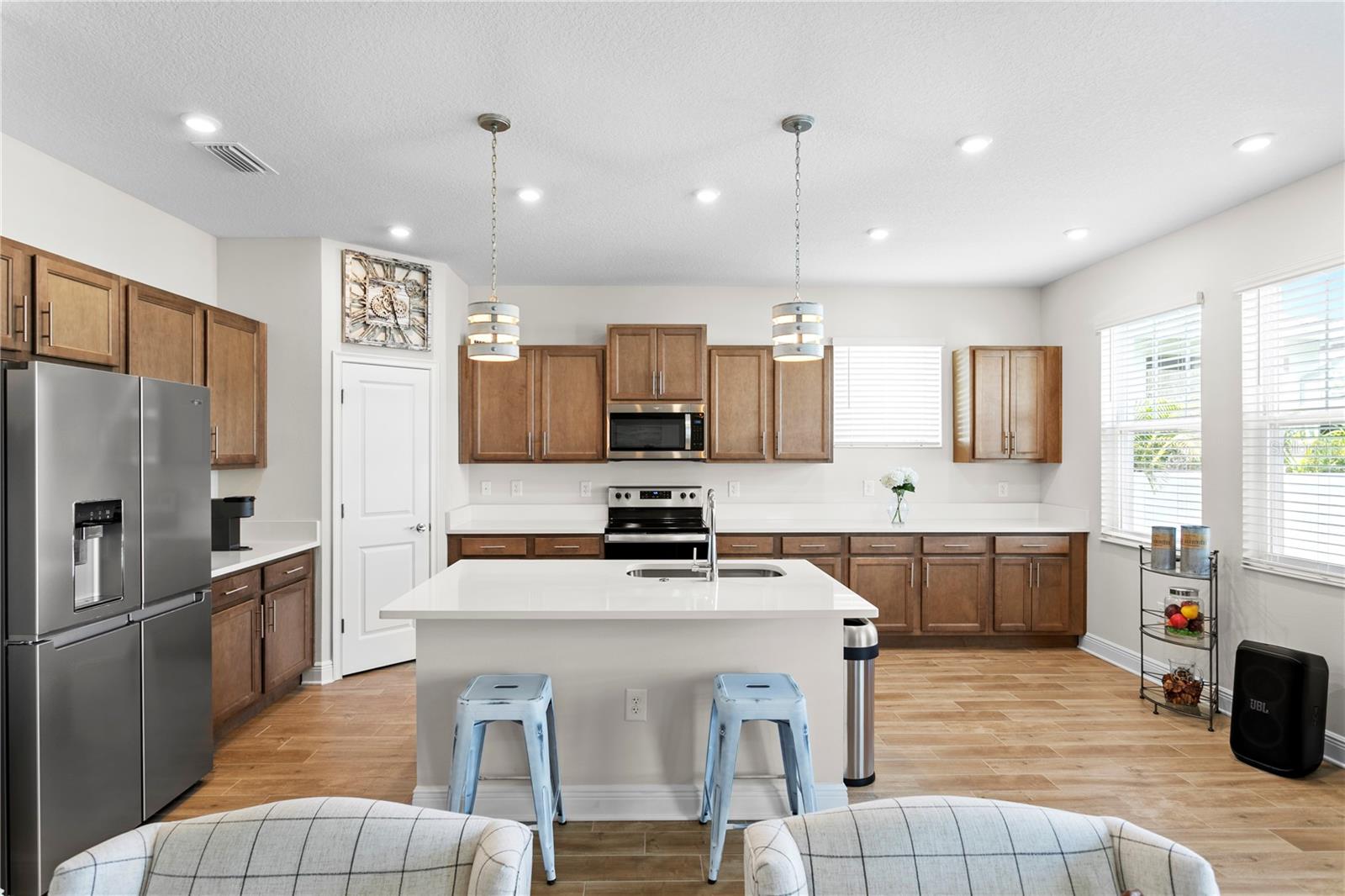 2501 17TH ST N, ST PETERSBURG, FL, 33713