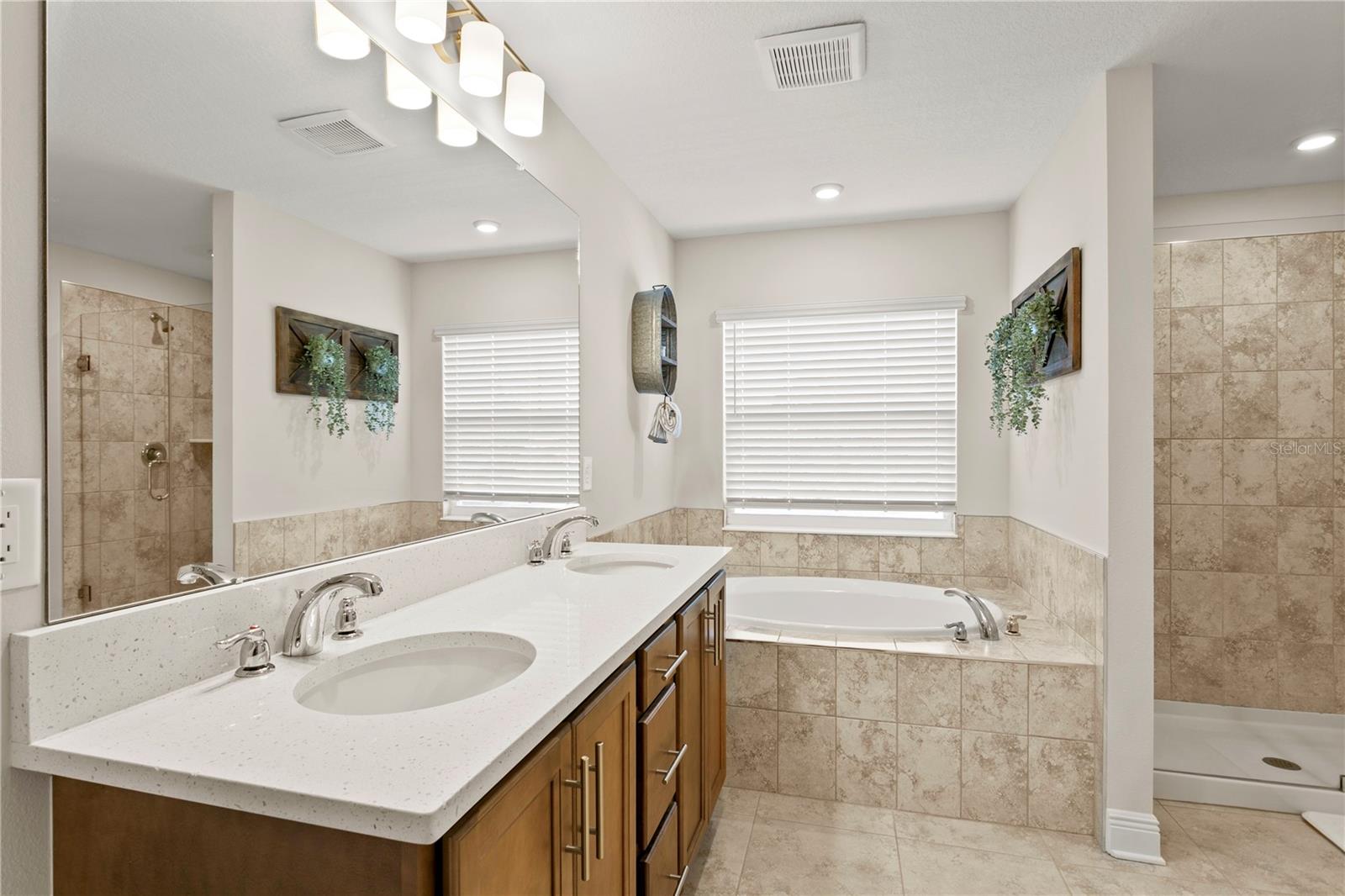 2501 17TH ST N, ST PETERSBURG, FL, 33713