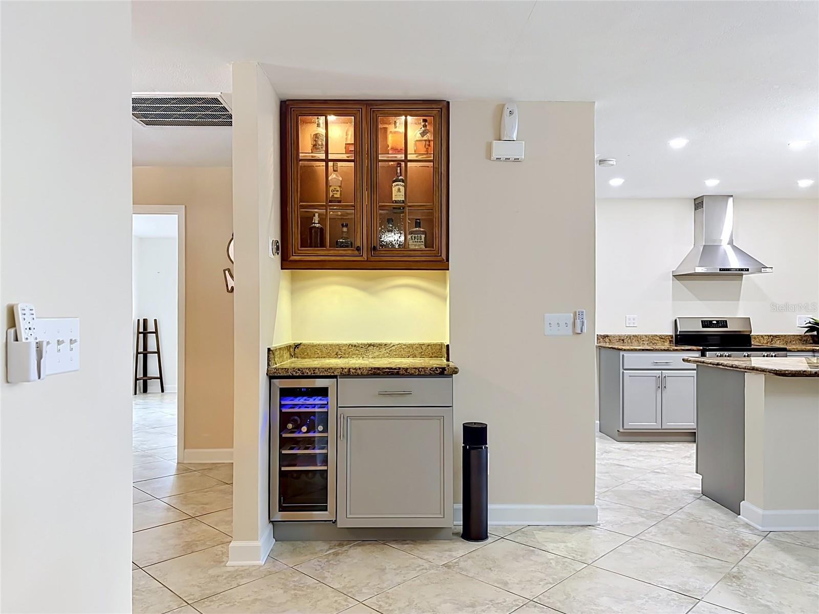 6517 SOLITAIRE PALM WAY, APOLLO BEACH, FL, 33572
