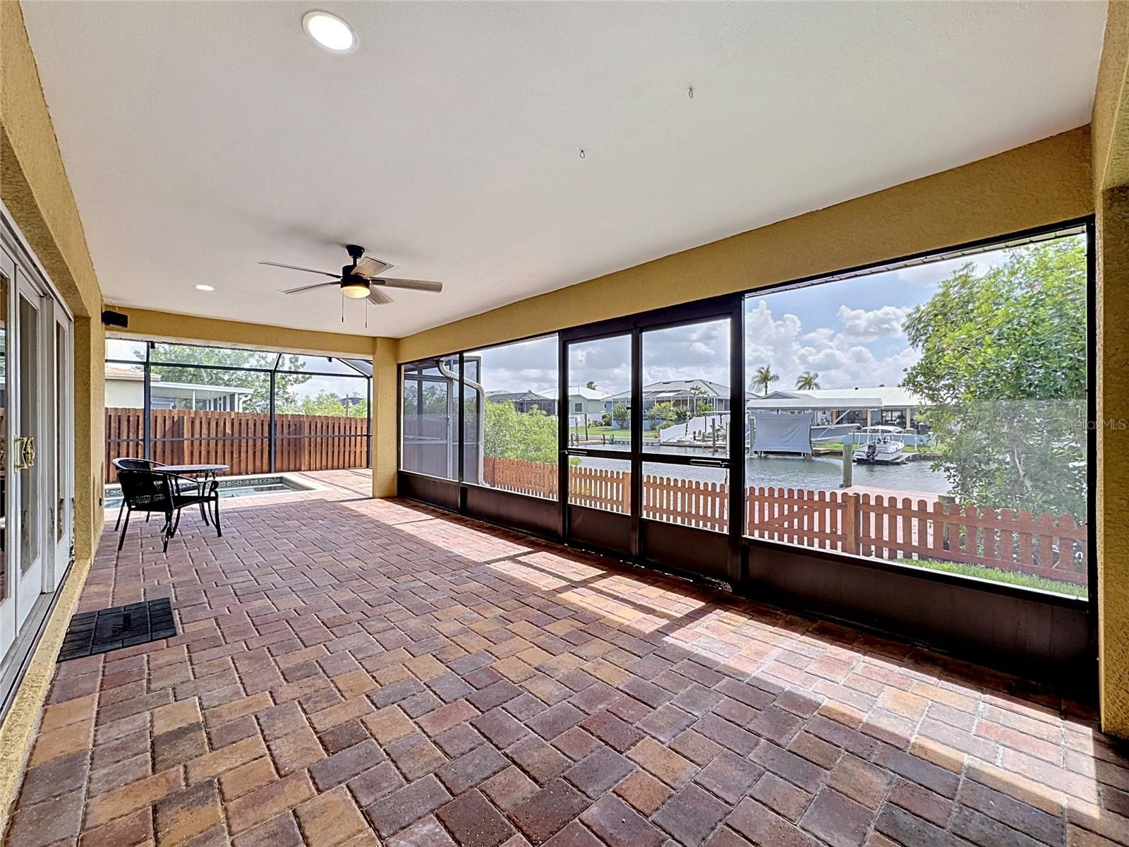 6517 SOLITAIRE PALM WAY, APOLLO BEACH, FL, 33572