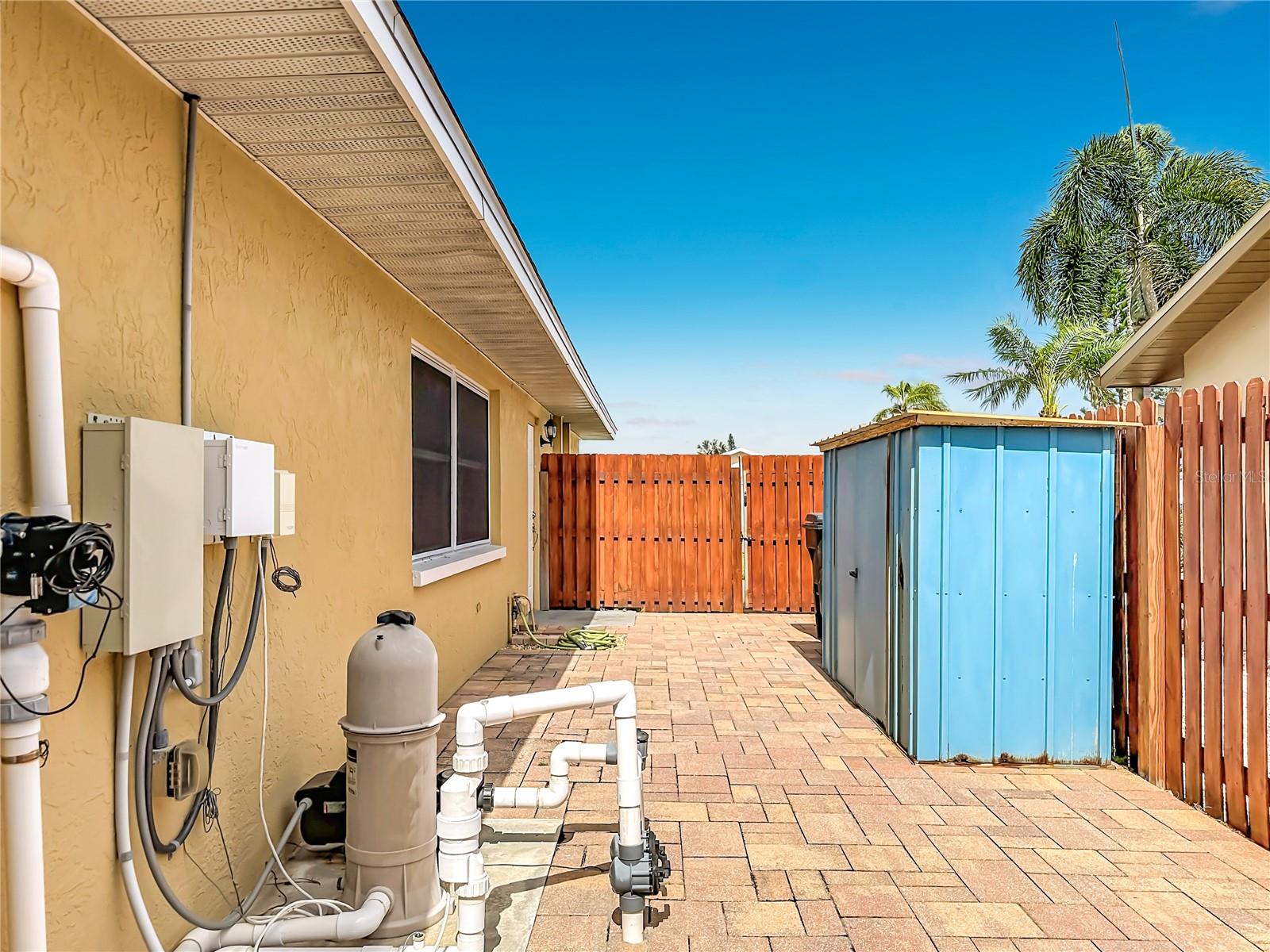 6517 SOLITAIRE PALM WAY, APOLLO BEACH, FL, 33572