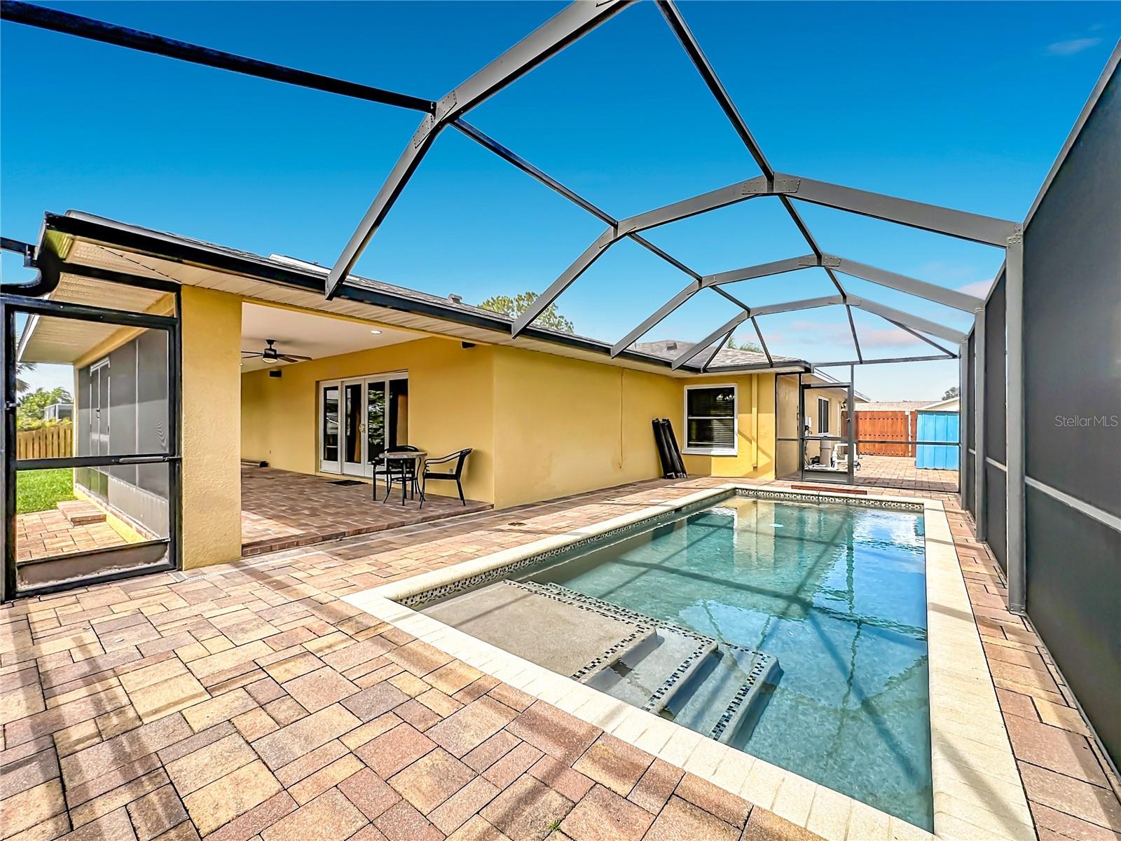 6517 SOLITAIRE PALM WAY, APOLLO BEACH, FL, 33572