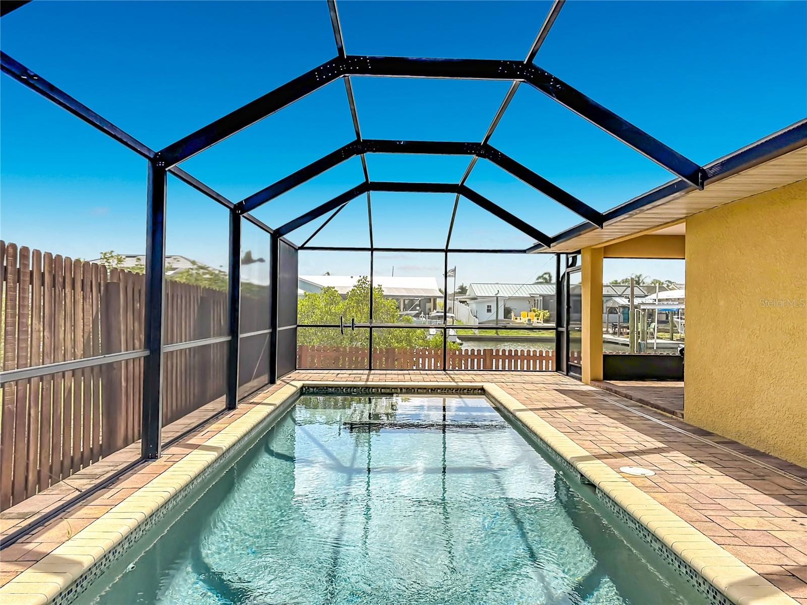 6517 SOLITAIRE PALM WAY, APOLLO BEACH, FL, 33572