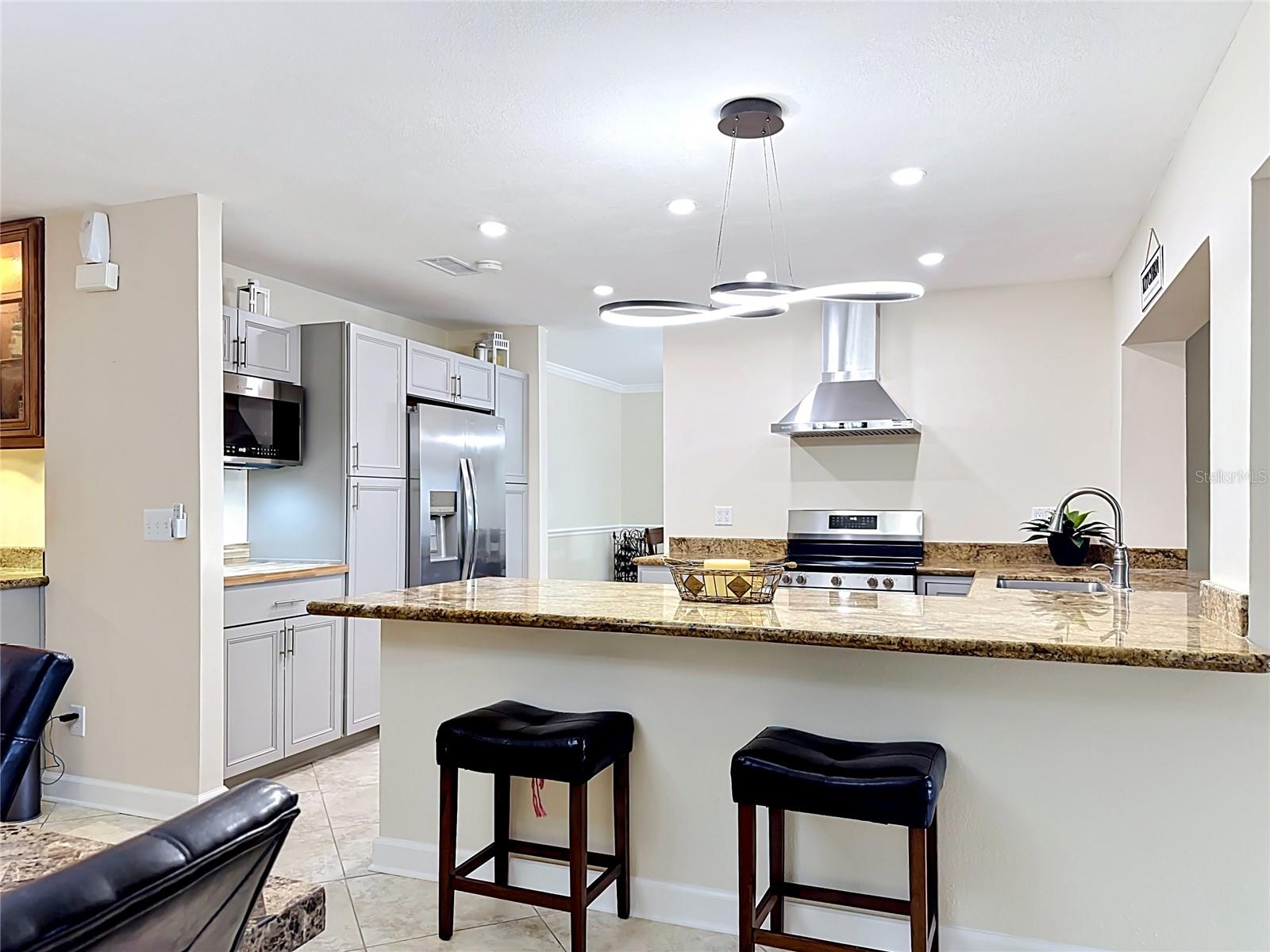 6517 SOLITAIRE PALM WAY, APOLLO BEACH, FL, 33572