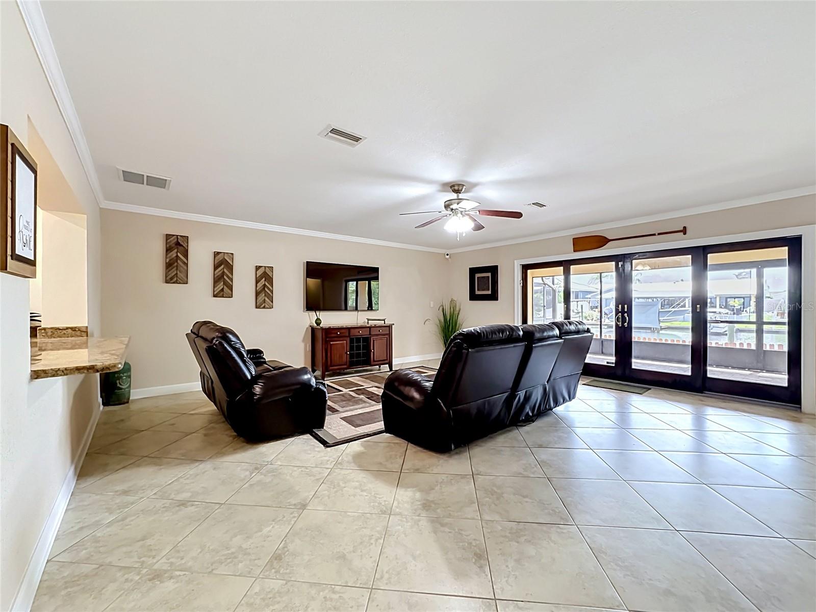 6517 SOLITAIRE PALM WAY, APOLLO BEACH, FL, 33572