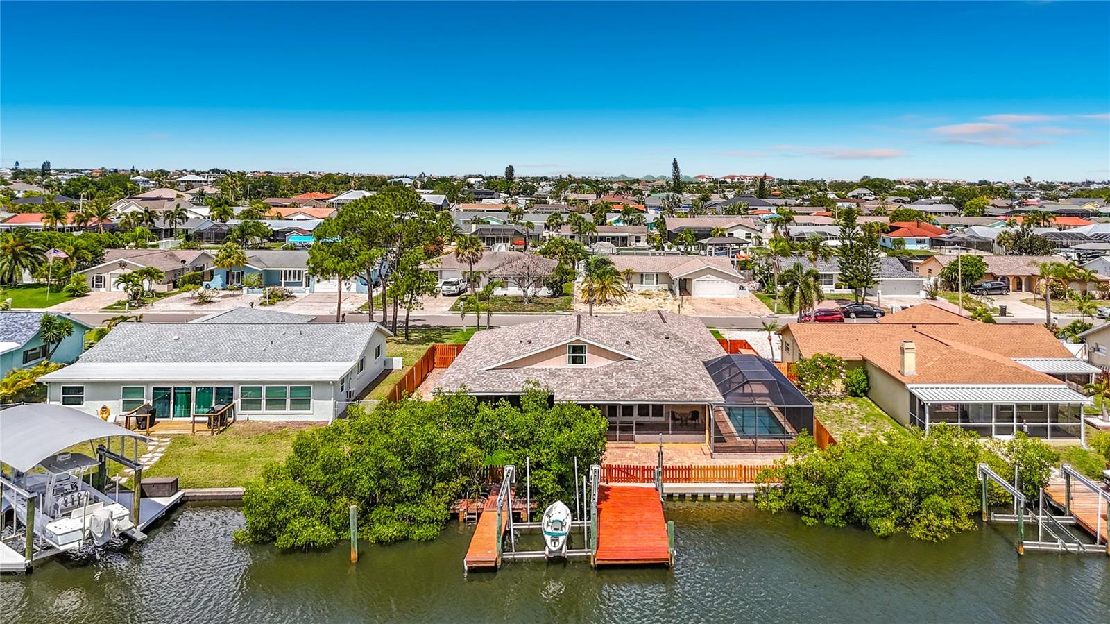 6517 SOLITAIRE PALM WAY, APOLLO BEACH, FL, 33572