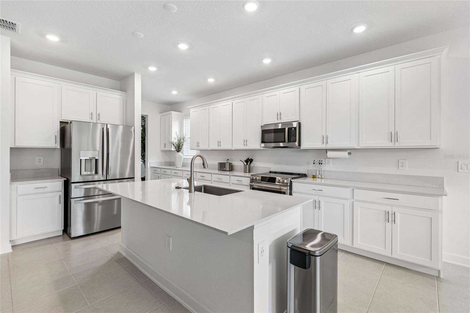 5352 DAGENHAM DR, DAVENPORT, FL, 33837