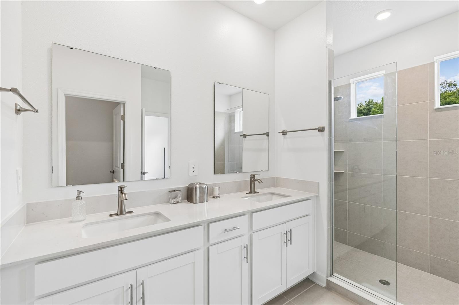 5352 DAGENHAM DR, DAVENPORT, FL, 33837