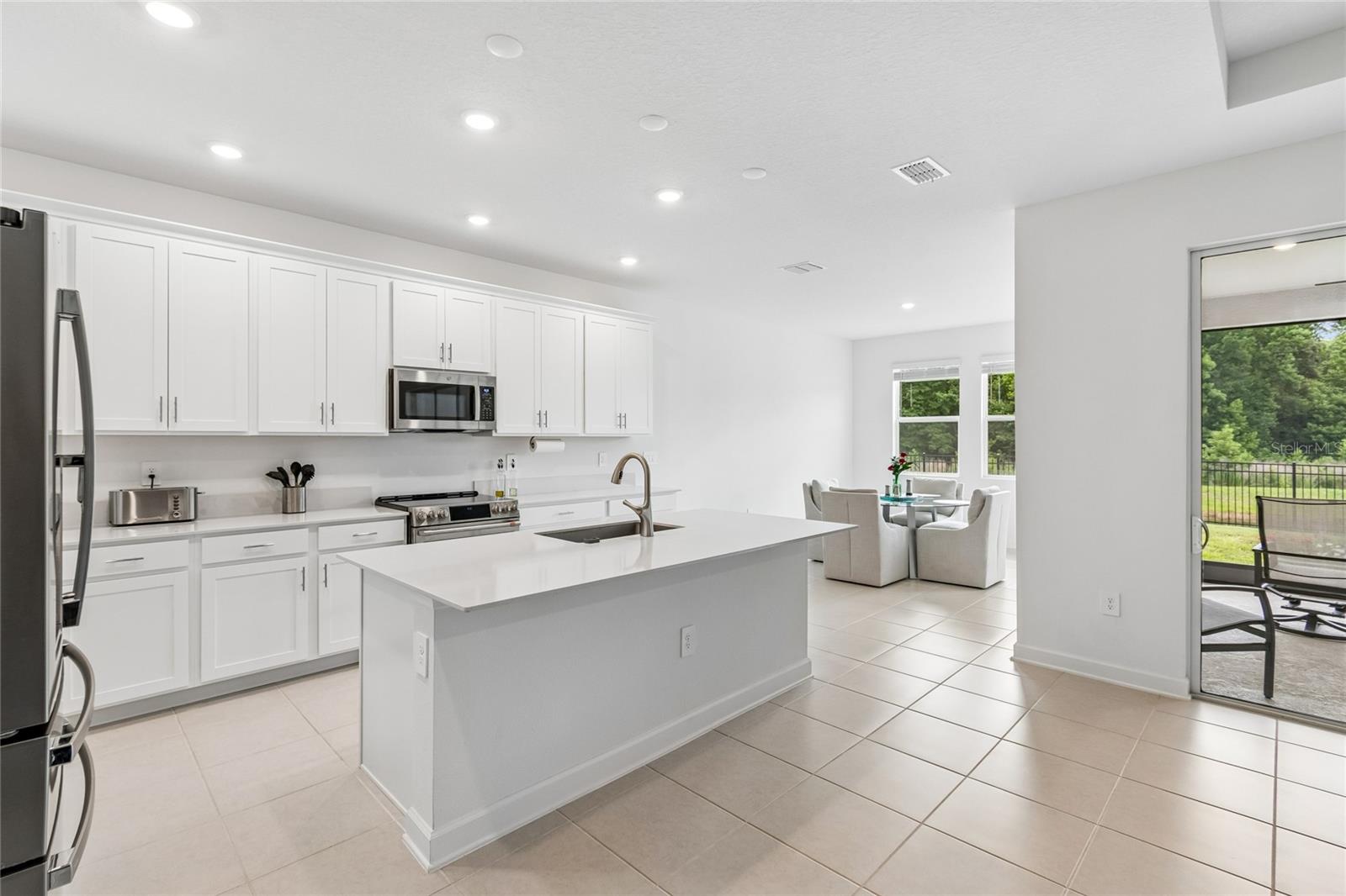 5352 DAGENHAM DR, DAVENPORT, FL, 33837