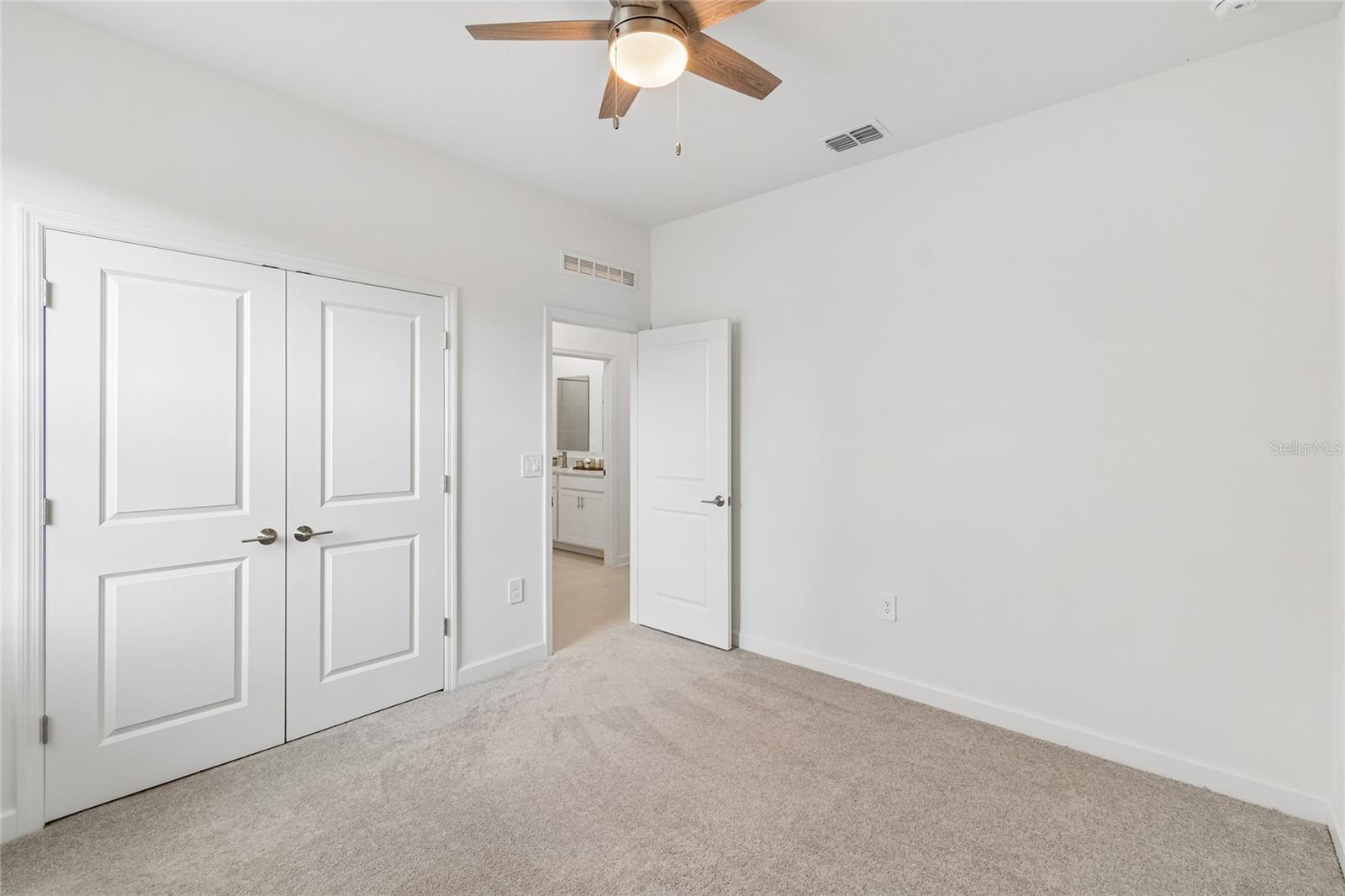5352 DAGENHAM DR, DAVENPORT, FL, 33837