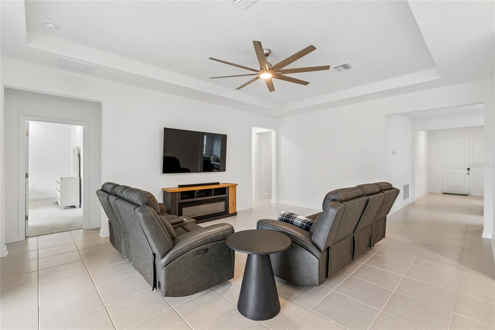 5352 DAGENHAM DR, DAVENPORT, FL, 33837