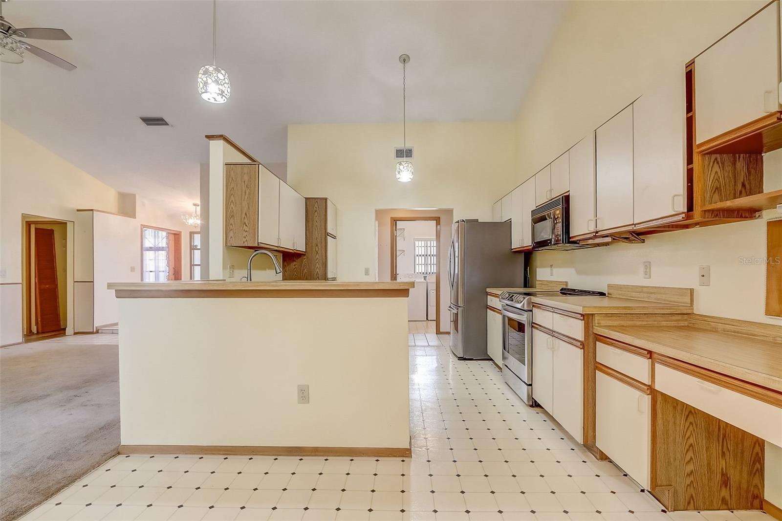 2358 OLDFIELD DR, ORLANDO, FL, 32837