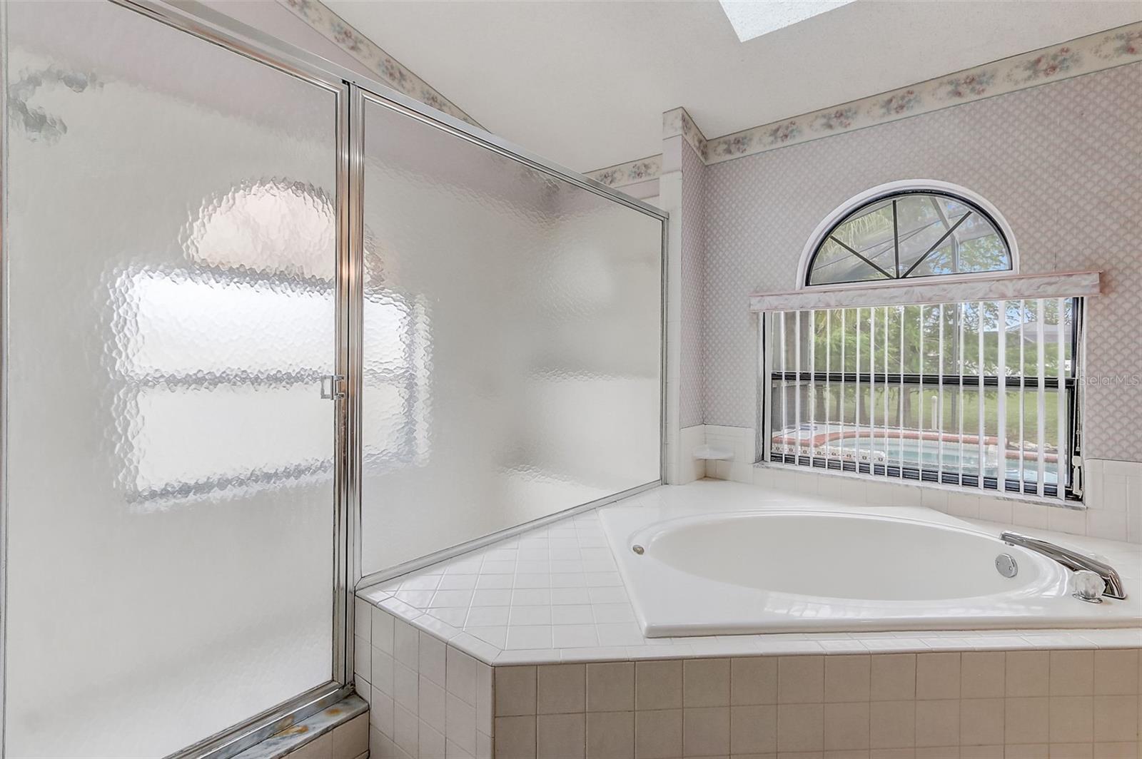 2358 OLDFIELD DR, ORLANDO, FL, 32837