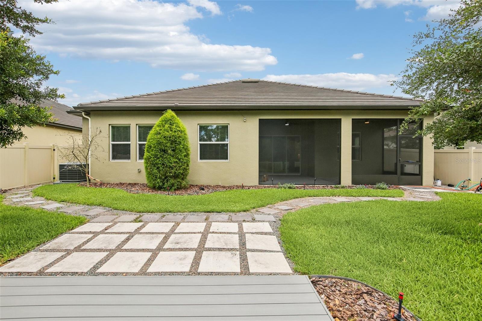 11040 BANYAN BREEZE BLVD, LAND O LAKES, FL, 34638