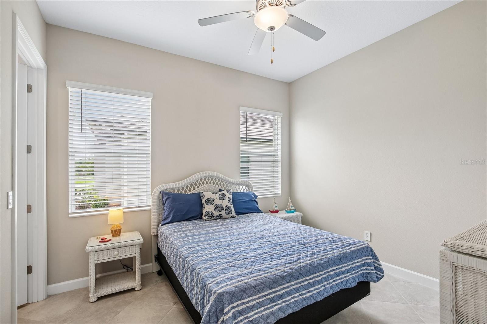 11040 BANYAN BREEZE BLVD, LAND O LAKES, FL, 34638