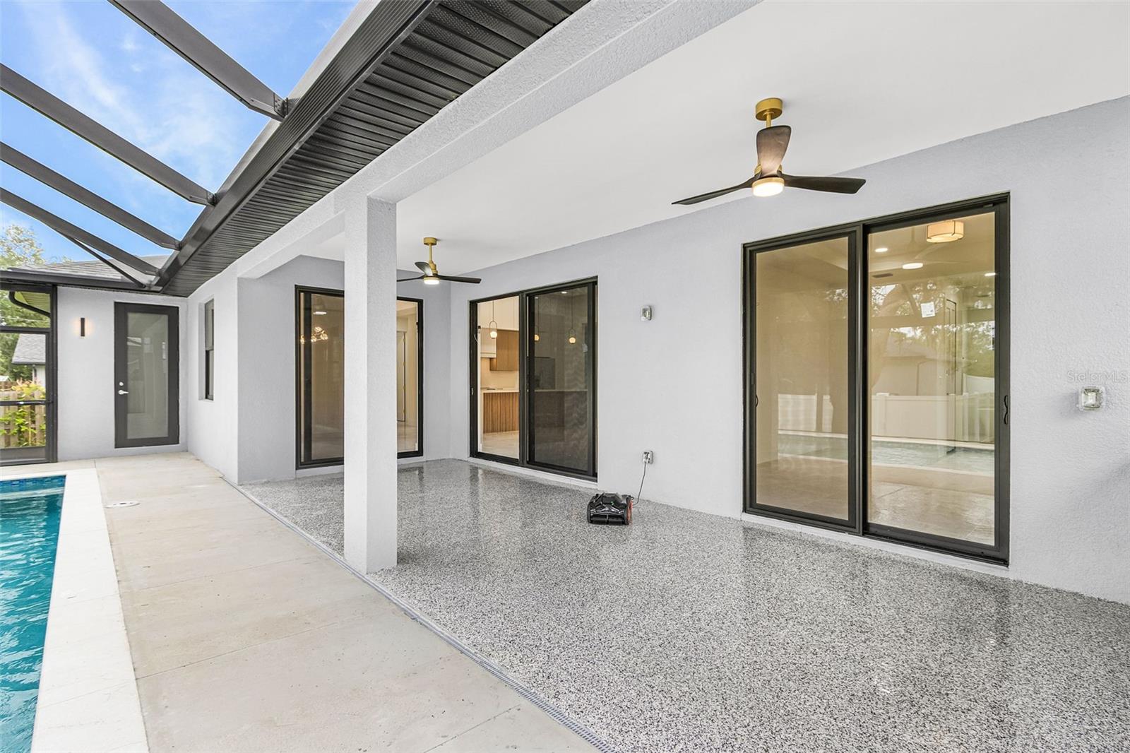 571 PRESQUE ISLE DR, PORT CHARLOTTE, FL, 33954