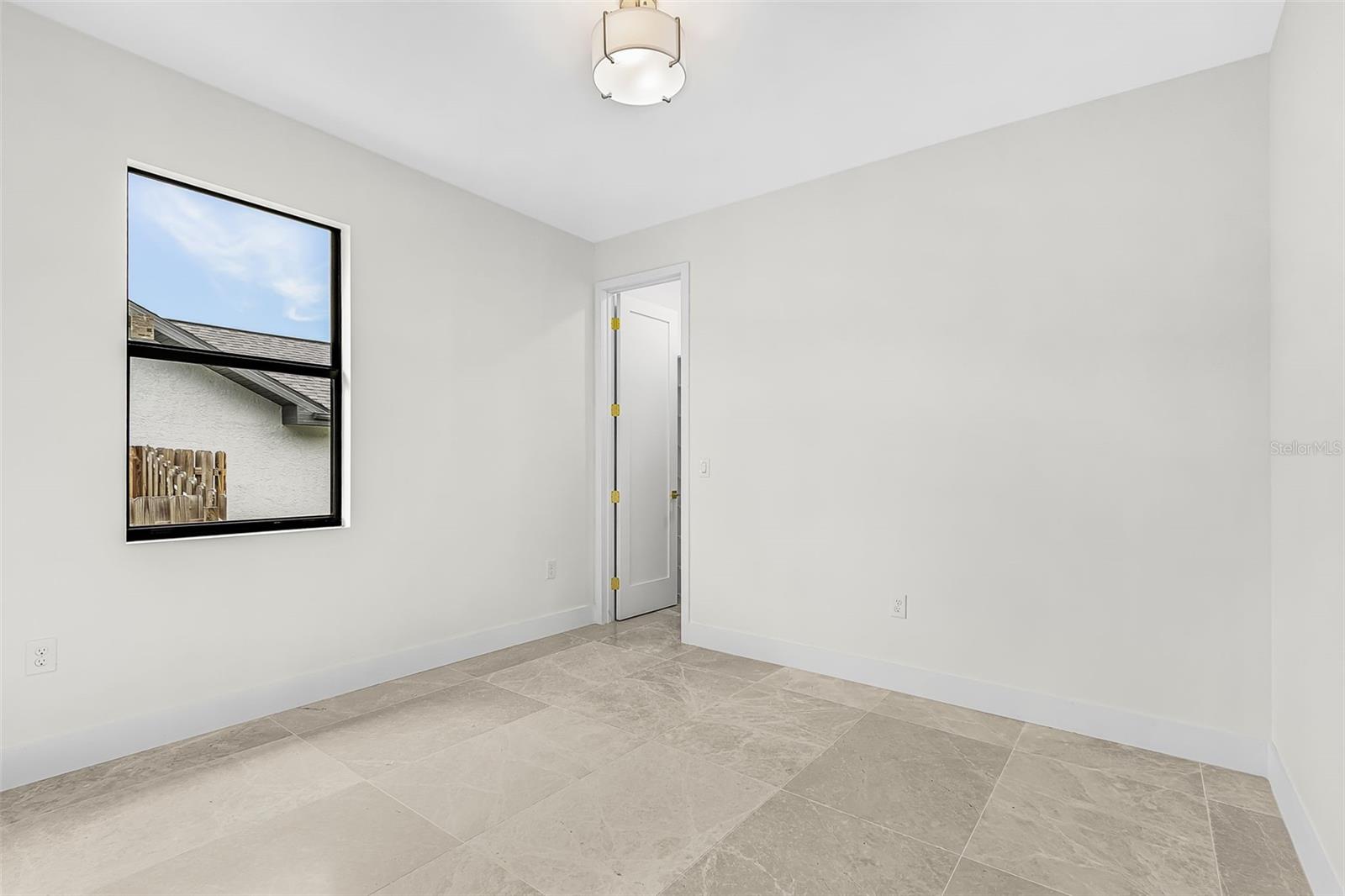 571 PRESQUE ISLE DR, PORT CHARLOTTE, FL, 33954