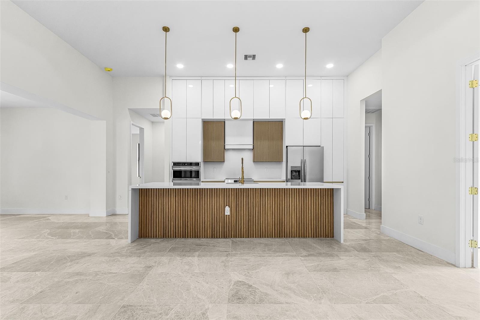 571 PRESQUE ISLE DR, PORT CHARLOTTE, FL, 33954