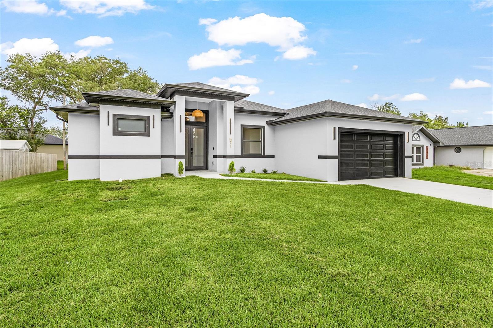 571 PRESQUE ISLE DR, PORT CHARLOTTE, FL, 33954