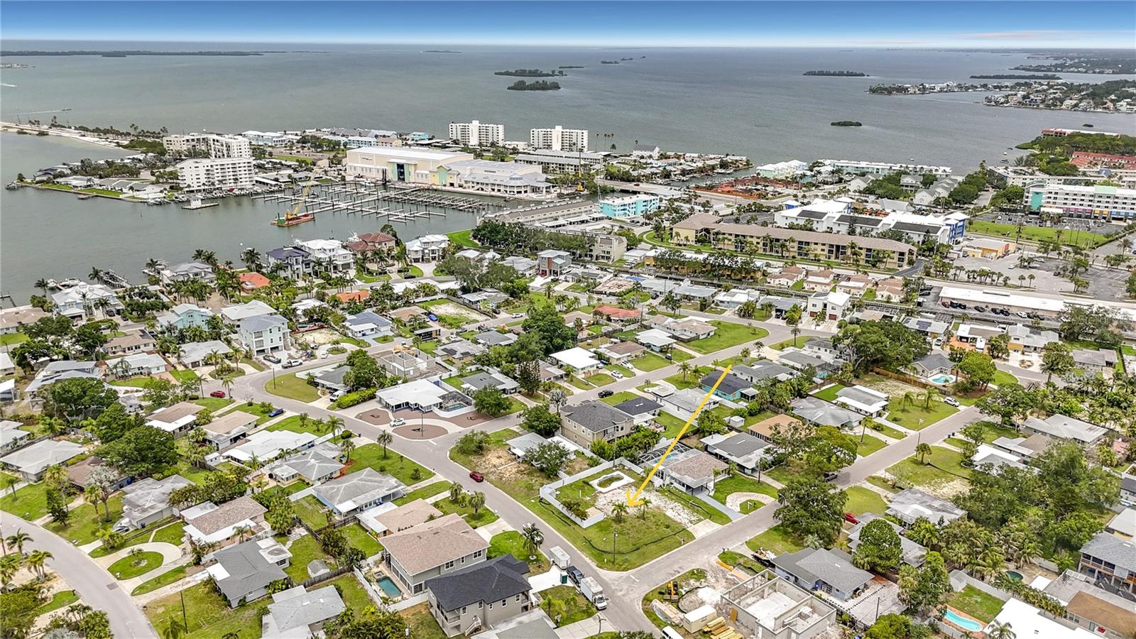 2464 DEL RIO WAY, DUNEDIN, FL, 34698