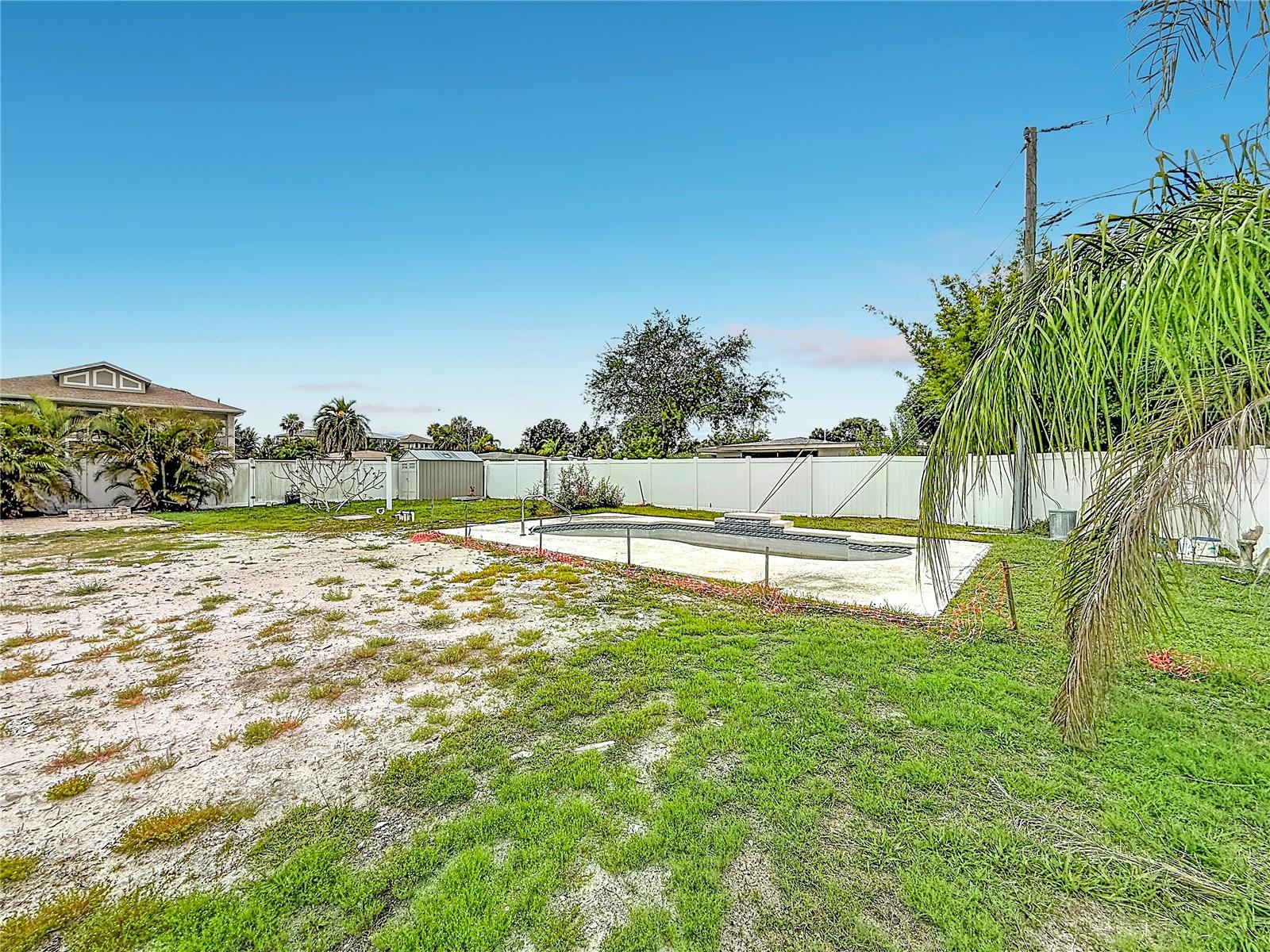 2464 DEL RIO WAY, DUNEDIN, FL, 34698