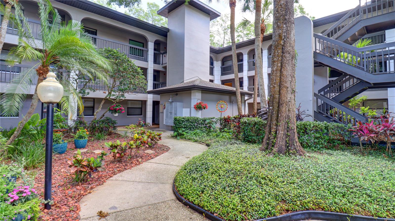 3399 MERMOOR DR #207, PALM HARBOR, FL, 34685