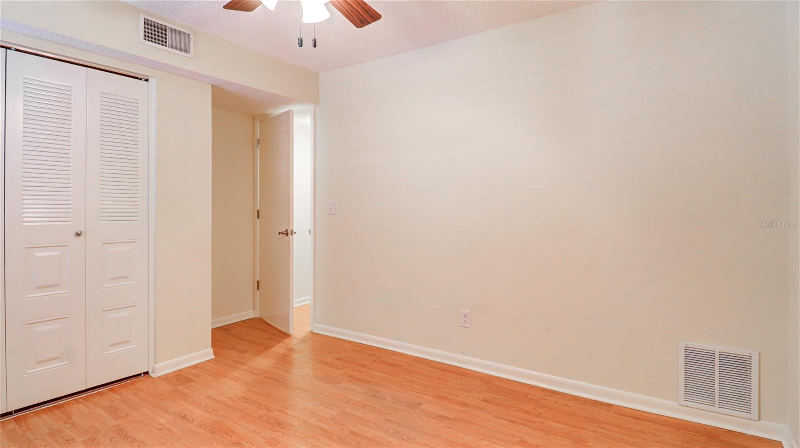 3399 MERMOOR DR #207, PALM HARBOR, FL, 34685
