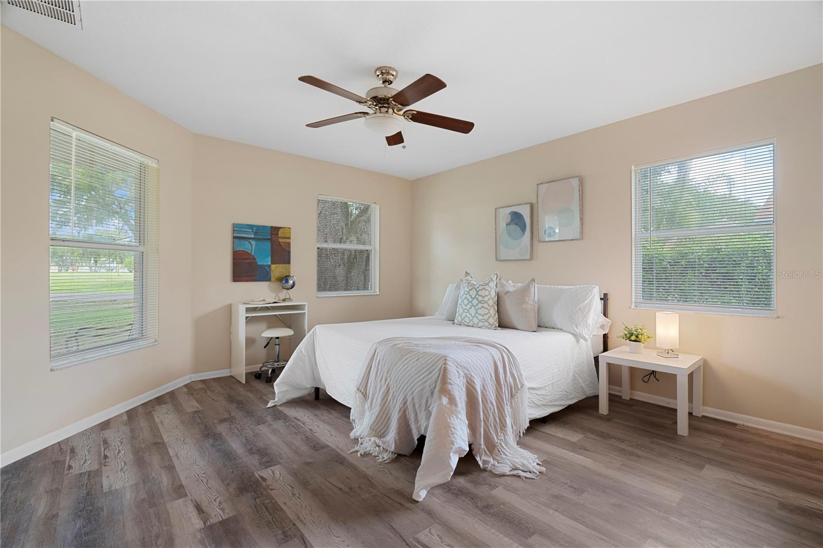 39784 MEADOWOOD LOOP, ZEPHYRHILLS, FL, 33542