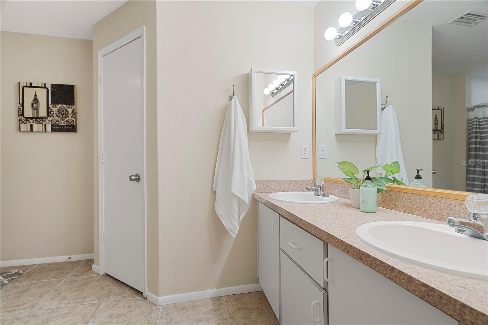 39784 MEADOWOOD LOOP, ZEPHYRHILLS, FL, 33542
