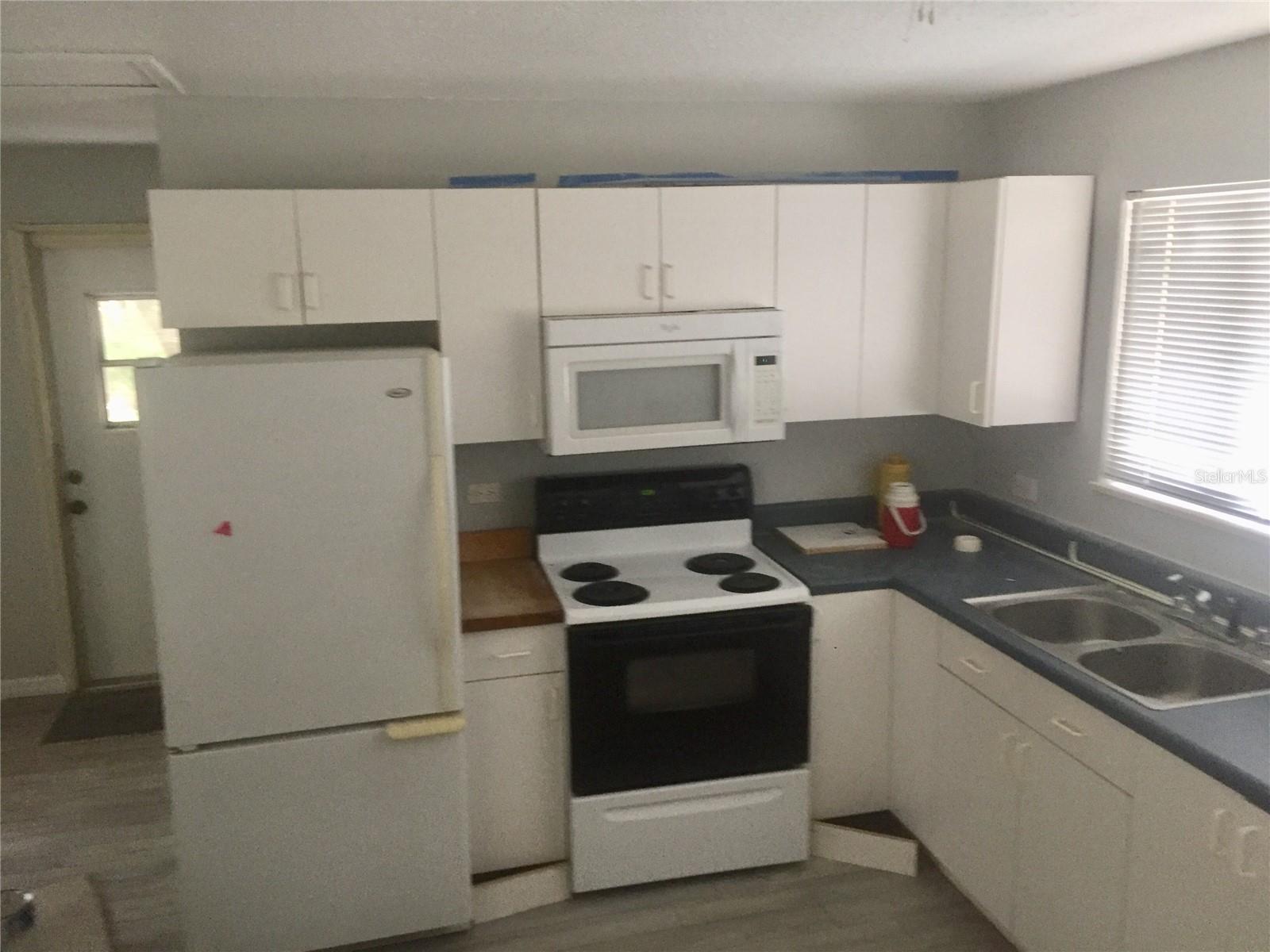 2533 W LAKE DR, DELAND, FL, 32724