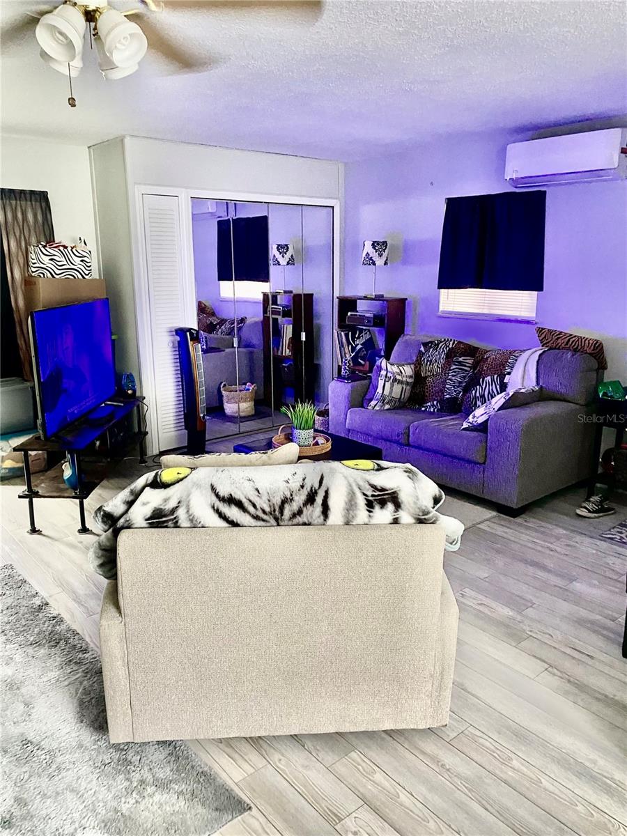 2533 W LAKE DR, DELAND, FL, 32724