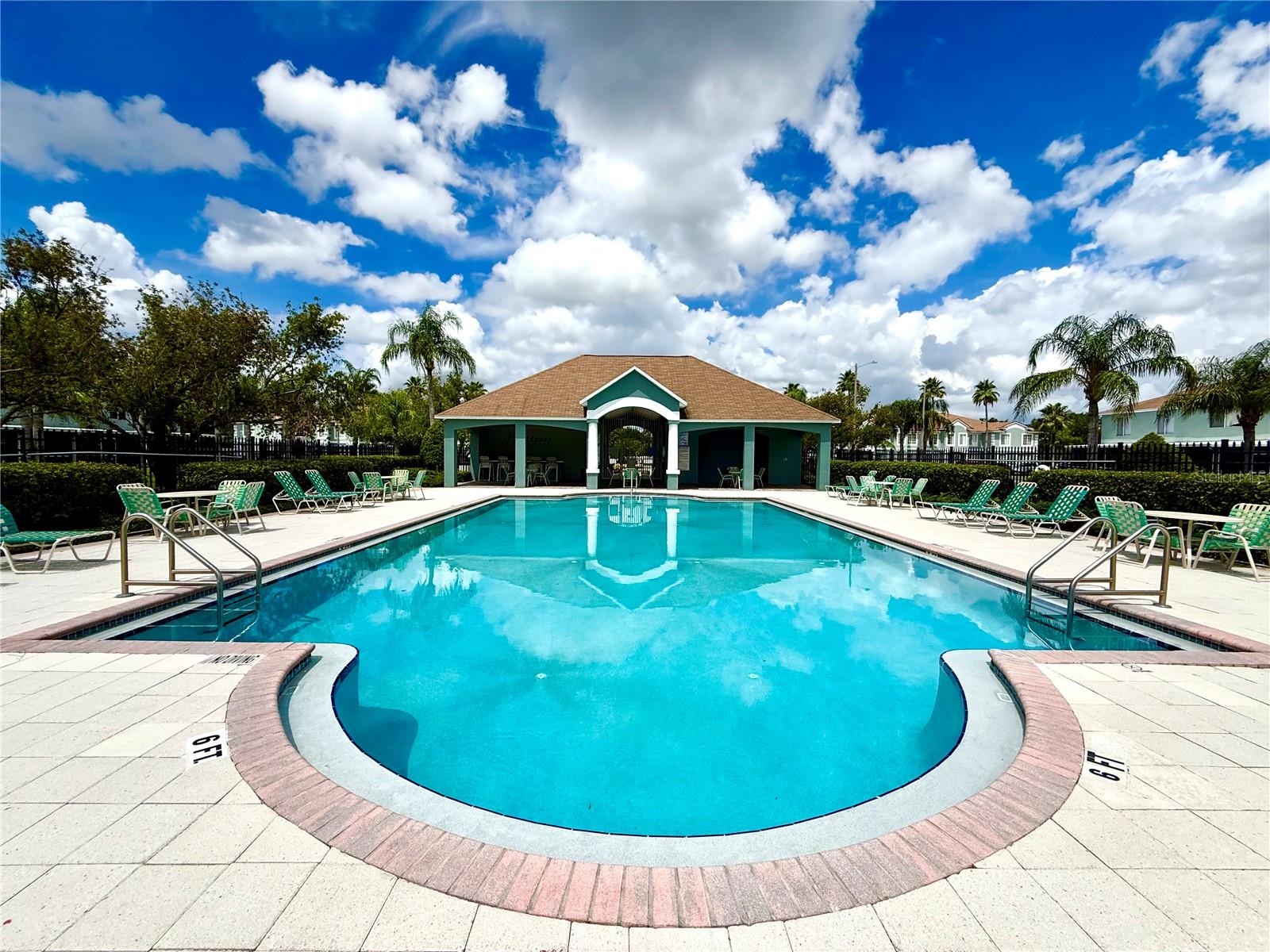 2035 FLUORSHIRE DR, BRANDON, FL, 33511