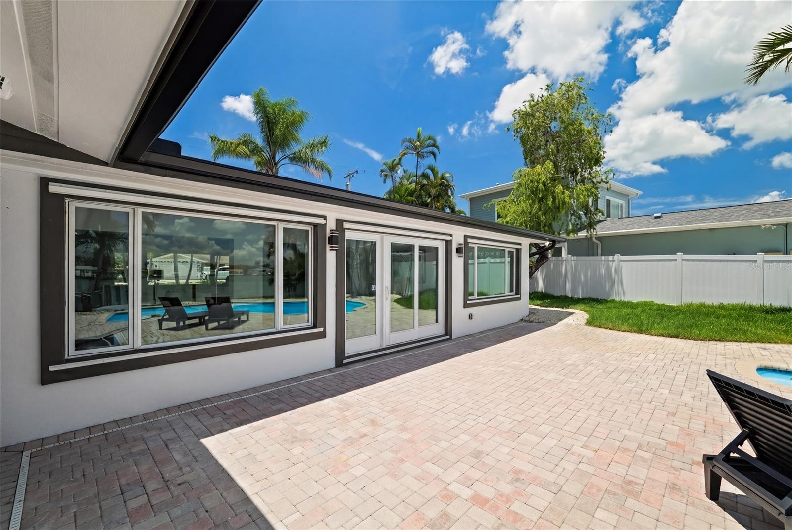 7905 9TH AVE S, ST PETERSBURG, FL, 33707