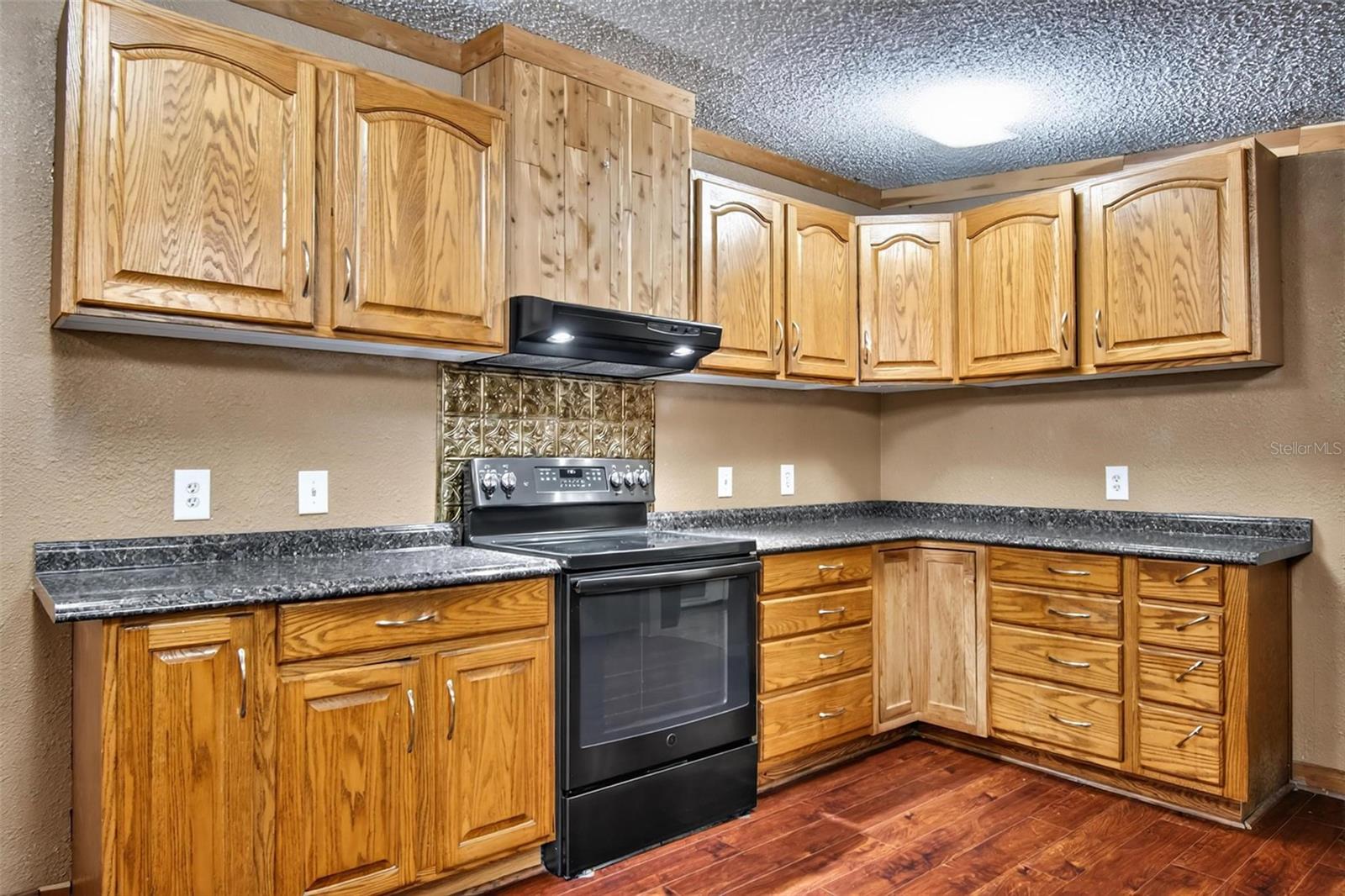 156 KINGFISH RD, POMONA PARK, FL, 32181