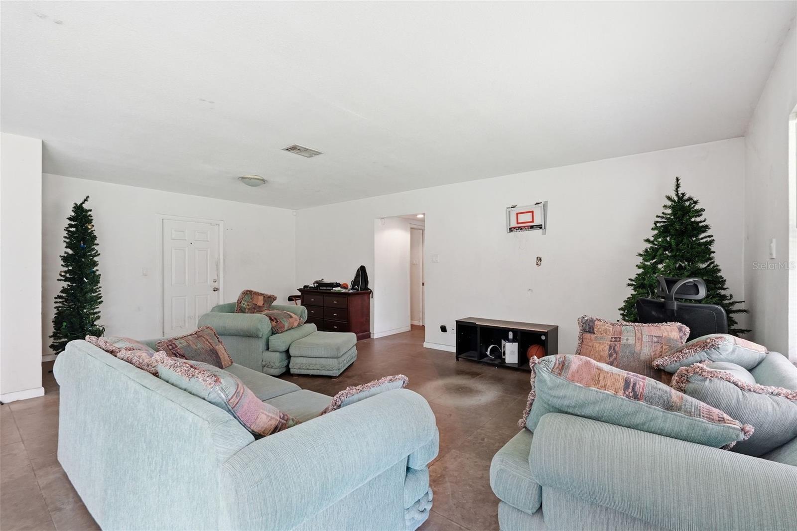832 S PARSONS AVE, BRANDON, FL, 33511