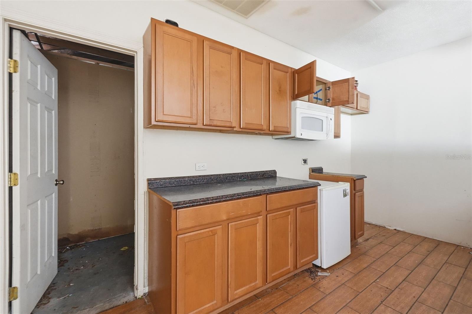 832 S PARSONS AVE, BRANDON, FL, 33511