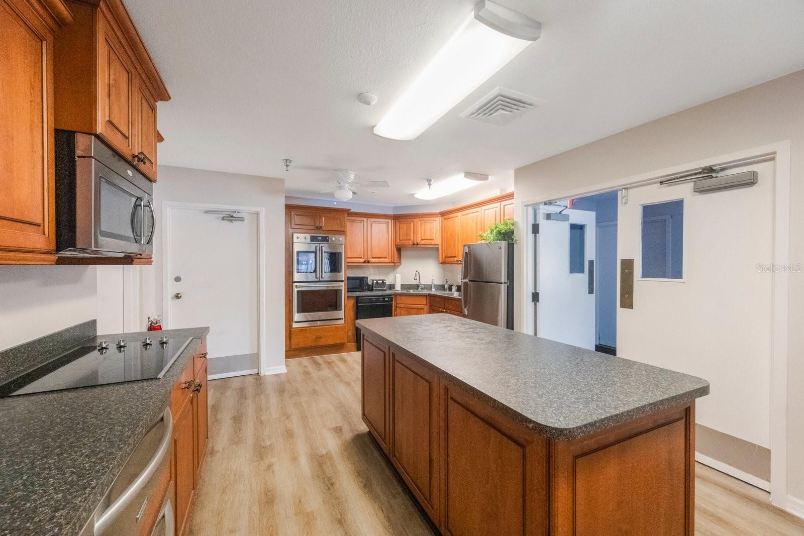 7907 SAILBOAT KEY BLVD S #105, SOUTH PASADENA, FL, 33707