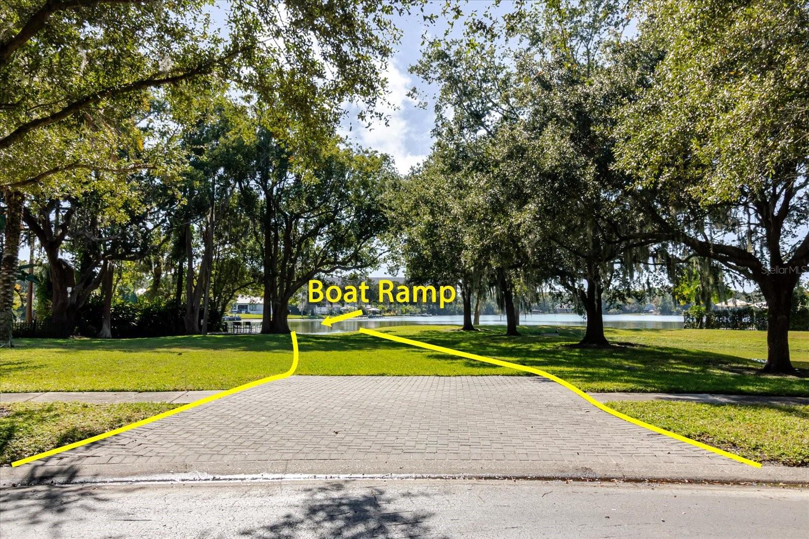 13510 WESTSHIRE DR, TAMPA, FL, 33618