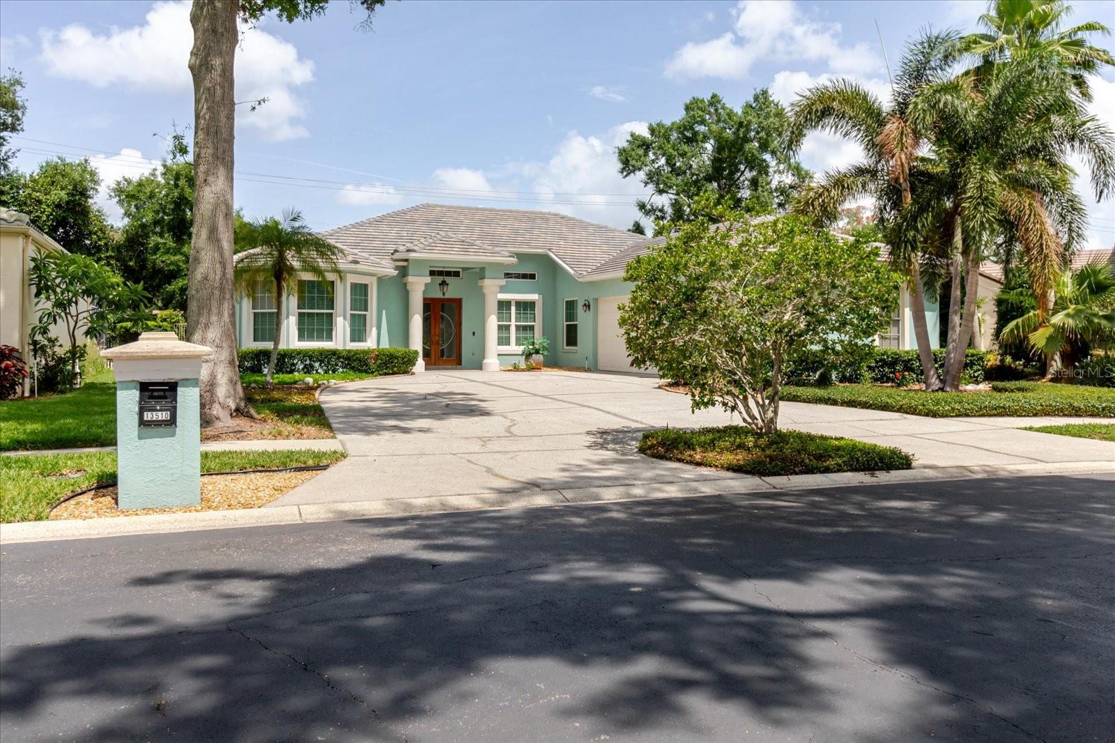 13510 WESTSHIRE DR, TAMPA, FL, 33618