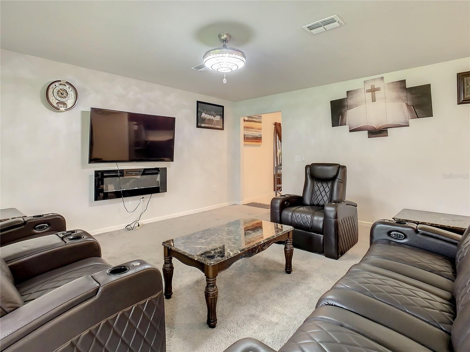 30344 MARQUETTE AVE, WESLEY CHAPEL, FL, 33545