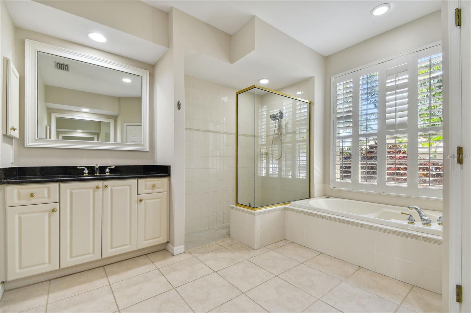 6815 HONEYSUCKLE TRL, LAKEWOOD RANCH, FL, 34202