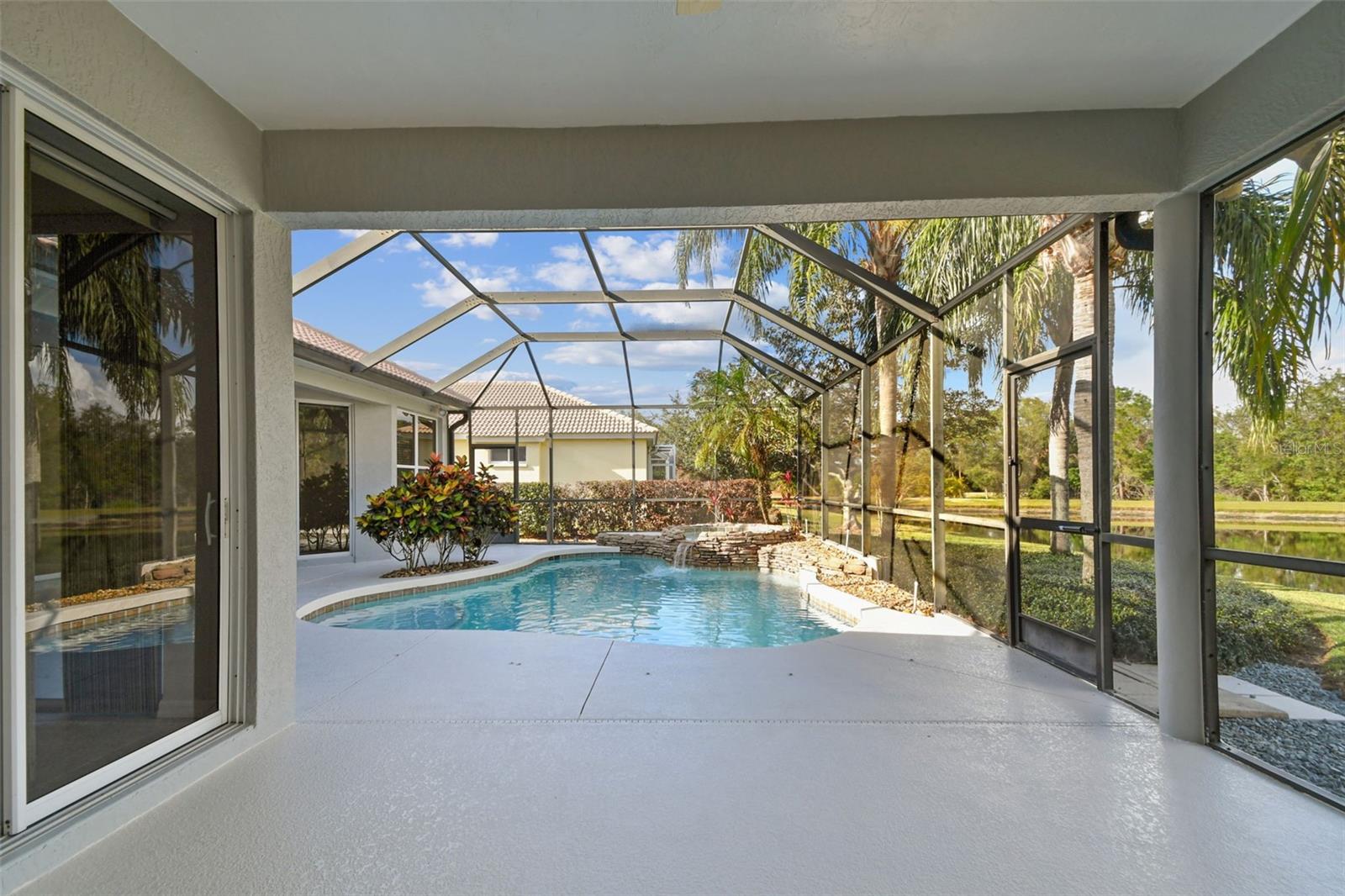 6815 HONEYSUCKLE TRL, LAKEWOOD RANCH, FL, 34202