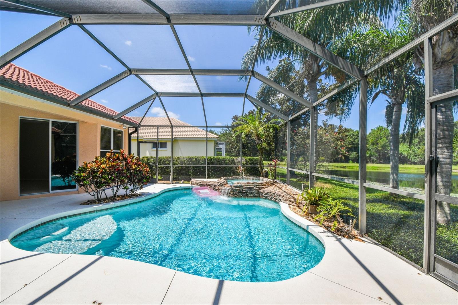 6815 HONEYSUCKLE TRL, LAKEWOOD RANCH, FL, 34202