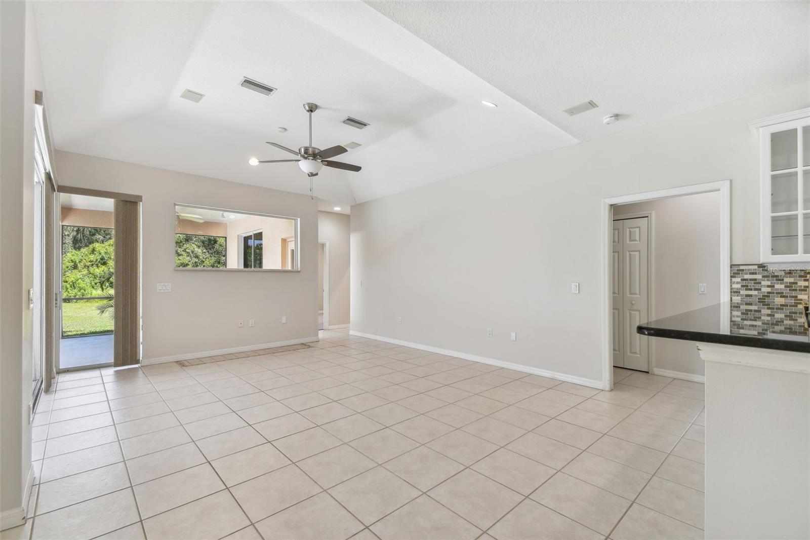 6815 HONEYSUCKLE TRL, LAKEWOOD RANCH, FL, 34202