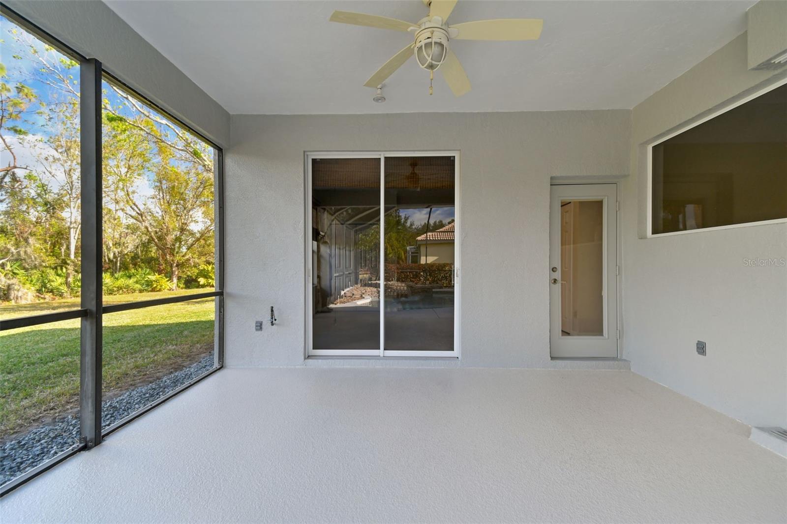 6815 HONEYSUCKLE TRL, LAKEWOOD RANCH, FL, 34202