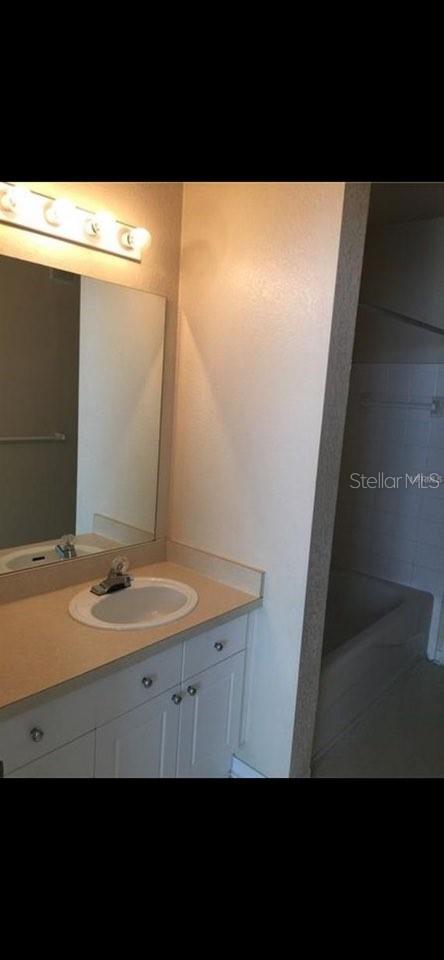 18001 RICHMOND PLACE DR #220, TAMPA, FL, 33647