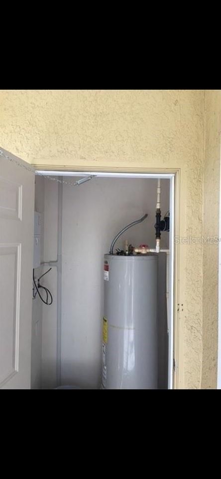 18001 RICHMOND PLACE DR #220, TAMPA, FL, 33647